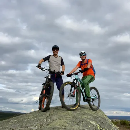 Modern 2-bedroom In Ideal Location