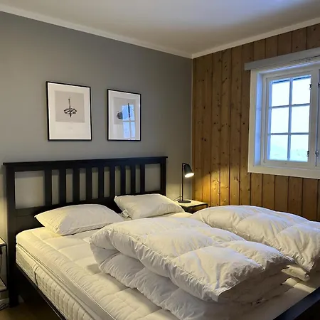 Modern 2-bedroom In Ideal Location