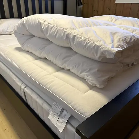 Modern 2-bedroom In Ideal Location