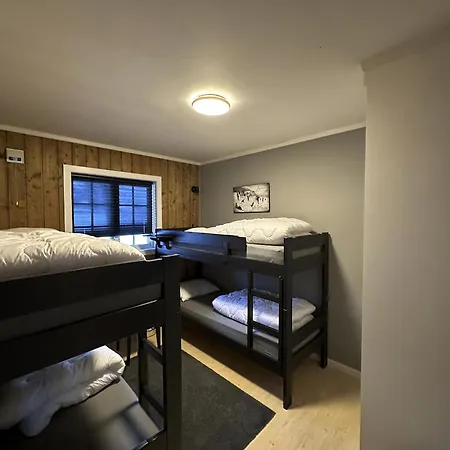 Apartment Modern 2-bedroom In Ideal Location *
