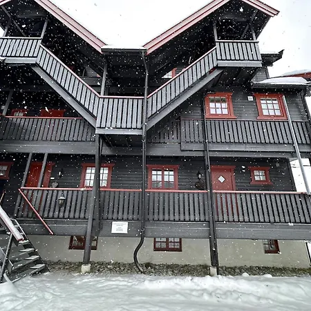 Modern 2-bedroom In Ideal Location Apartment