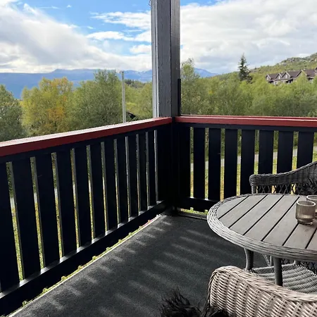Modern 2-bedroom In Ideal Location Lägenhet